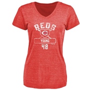 Women's Cincinnati Reds Alex Young ＃48 Base Runner T-Shirt - Red